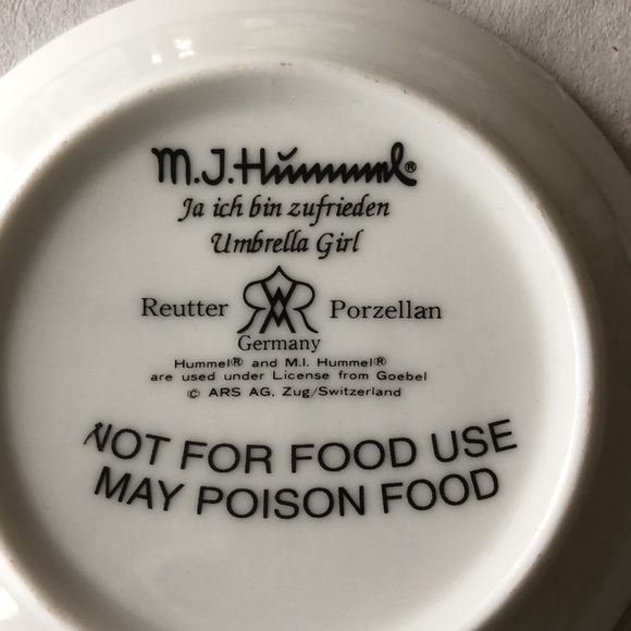 3 mini  MJ Hummel collectible plates - Picture 3 of 7